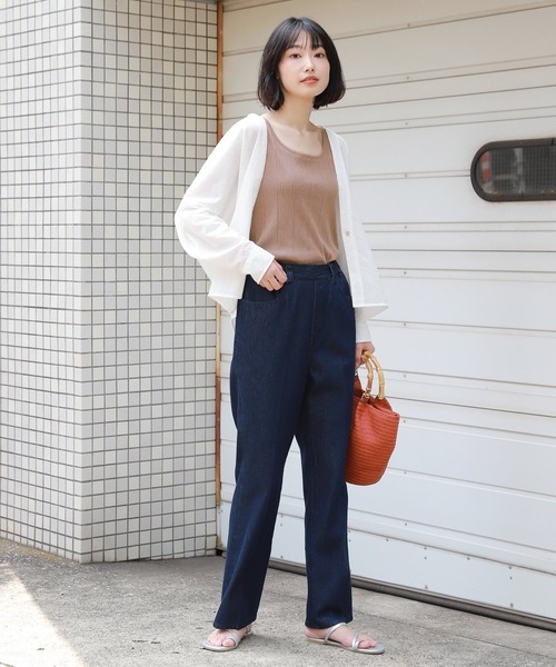 LAKOLE（ラコレ）の「センタークリースセミフレアデニム / LAKOLE（デニムパンツ・レディース・インディゴブルー/ダークインディゴブルー・SMALL/MEDIUM）」の20枚目の写真