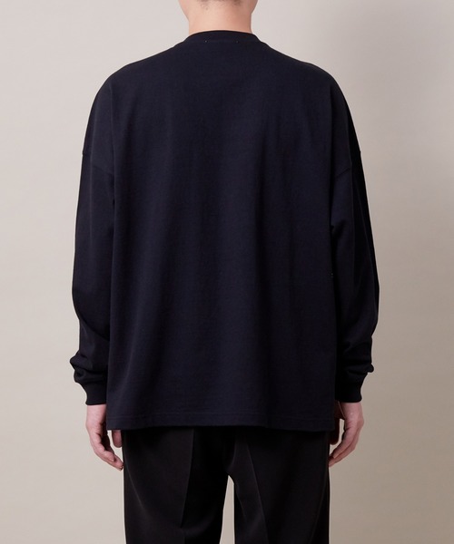 ADAM ET ROPE'(アダムエロペ)の「〈WEB・一部店舗限定〉ヘビーウェイト ドロップショルダー ヘンリーネック L/S Tee(Tシャツ/カットソー・メンズ・ホワイト/ブラック/ベージュ・M/L)」の18枚目の写真