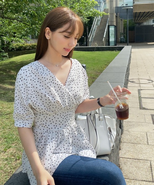 KOBE LETTUCE（コウベレタス）の「カシュクールブラウス（シャツ/ブラウス・レディース・ミント/ピンク/ホワイト系その他/ブラック系その他/ホワイト系その他2/ブラック系その他2/ネイビー・FREE）」の2枚目の写真