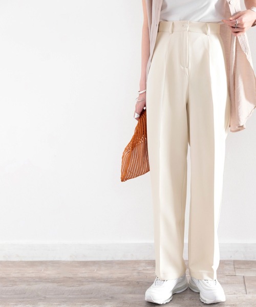 classicalelf(クラシカルエルフ)の「美脚魅せ、センタープレス。オールシーズン大活躍のタックワイドイージーパンツ(スラックス・レディース・ブラック/ベージュ系その他/ライトベージュ/ホワイト系その他/グレー系その他/グリーン系その他/チャコールグレー・SMALL/MEDIUM/LARGE/X-LARGE)」の22枚目の写真