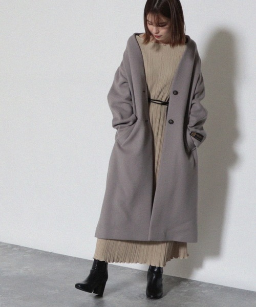 Cheek（チーク）の「【MANTECO】Vネックノーカラーコート（ノーカラー