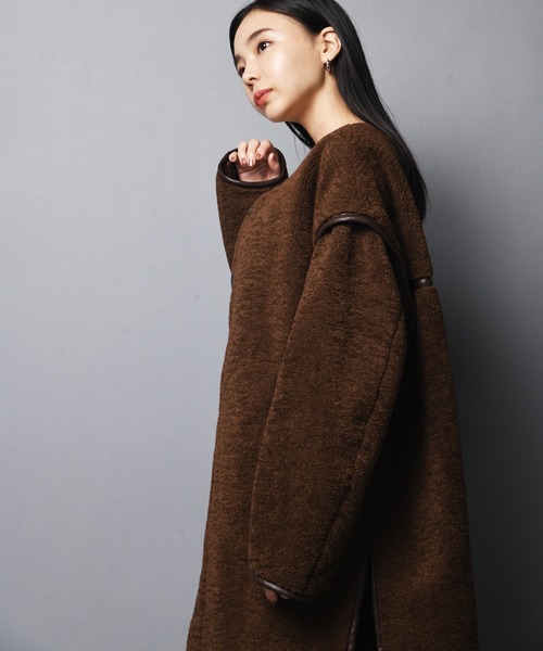 ARCANUM DESIGN(アルカナムデザイン)の「WEB限定 フェイクムートン/パイピングボアコクーンコート(ムートンコート・レディース・ブラック/ベージュ/モカ/ブラウン・S/M)」の9枚目の写真