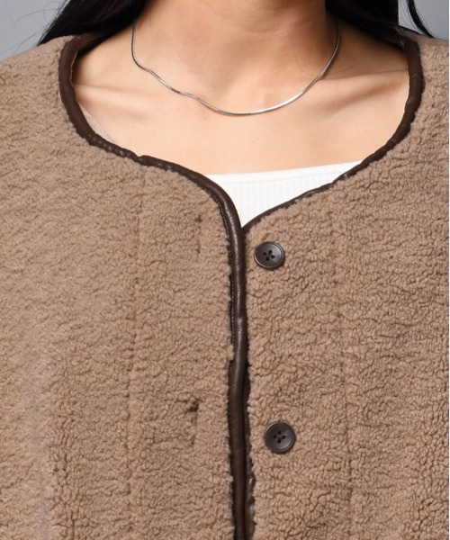 ARCANUM DESIGN(アルカナムデザイン)の「WEB限定 フェイクムートン/パイピングボアコクーンコート(ムートンコート・レディース・ブラック/ベージュ/モカ/ブラウン・S/M)」の20枚目の写真