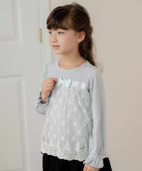 Catherine Cottage（キャサリンコテージ）の「レース切替　リボントップス（Tシャツ/カットソー・キッズ・オフホワイト/サックスブルー・110/120/130/140/150）」の2枚目の写真