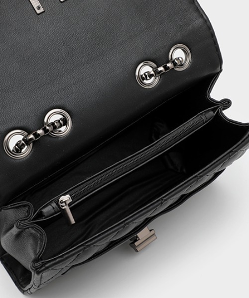 yuue' ( wear )(ユーイ)の「キルティングレザーミニショルダーバッグ(ショルダーバッグ・レディース・ブラック/アイボリー/ミント/オフホワイト/ブルー・FREE)」の13枚目の写真