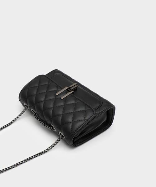 yuue' ( wear )(ユーイ)の「キルティングレザーミニショルダーバッグ(ショルダーバッグ・レディース・ブラック/アイボリー/ミント/オフホワイト/ブルー・FREE)」の8枚目の写真