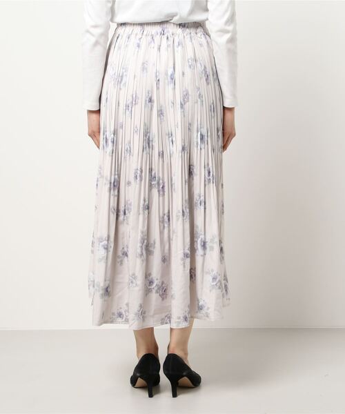 one after another NICE CLAUP(ワンアフターアナザーナイスクラップ)の「イレヘムプリーツスカート(スカート・レディース・ベージュ/その他1/アイボリー/その他2・FREE)」の6枚目の写真