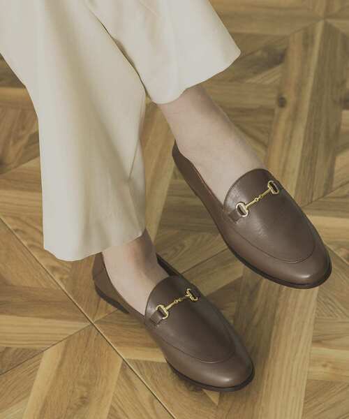 CAMINANDO(カミナンド)の「CAMINANDO BIT SLIP ON SHOES(ローファー・レディース・ブラウン/ブラック・6/7/8)」の1枚目の写真