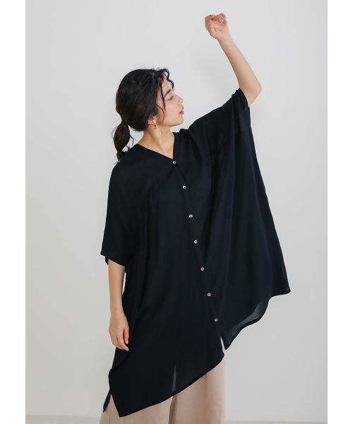 Bou Jeloud(ブージュルード)の「レーヨンクレープチュニック(シャツ/ブラウス・レディース・オフホワイト/ベージュ/ネイビー/ライトカーキ・FREE)」の10枚目の写真