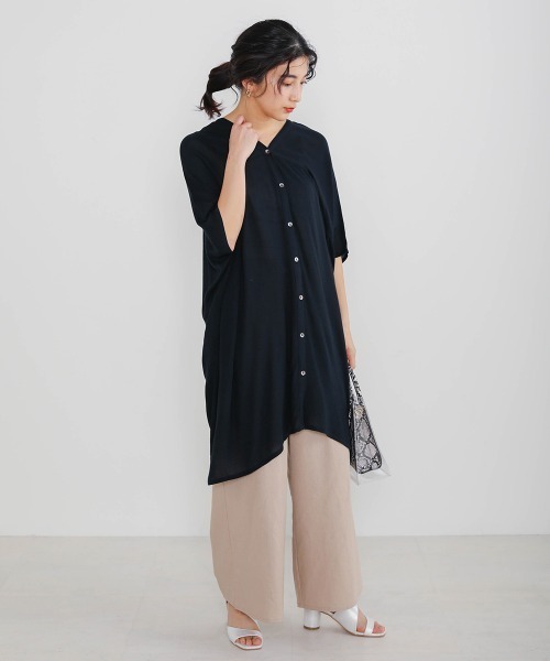 Bou Jeloud(ブージュルード)の「レーヨンクレープチュニック(シャツ/ブラウス・レディース・オフホワイト/ベージュ/ネイビー/ライトカーキ・FREE)」の6枚目の写真