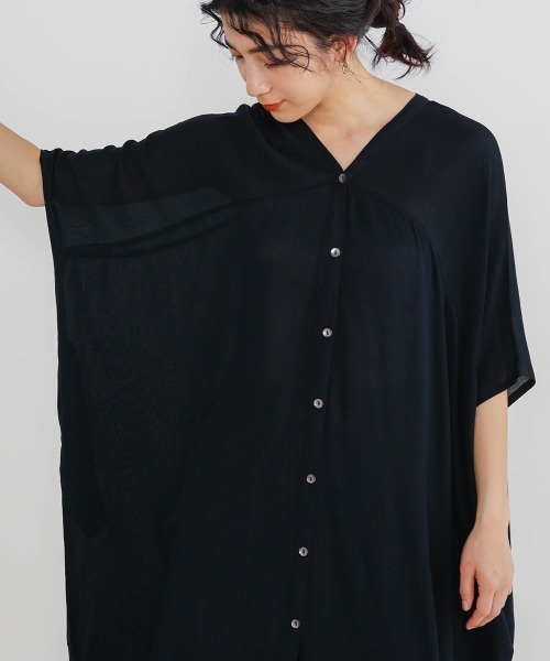 Bou Jeloud(ブージュルード)の「レーヨンクレープチュニック(シャツ/ブラウス・レディース・オフホワイト/ベージュ/ネイビー/ライトカーキ・FREE)」の20枚目の写真