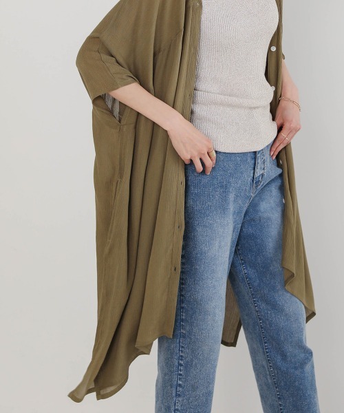 Bou Jeloud(ブージュルード)の「レーヨンクレープチュニック(シャツ/ブラウス・レディース・オフホワイト/ベージュ/ネイビー/ライトカーキ・FREE)」の16枚目の写真