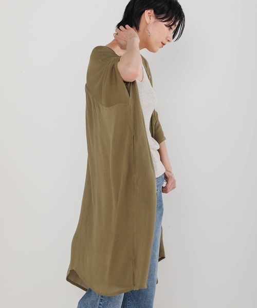 Bou Jeloud(ブージュルード)の「レーヨンクレープチュニック(シャツ/ブラウス・レディース・オフホワイト/ベージュ/ネイビー/ライトカーキ・FREE)」の7枚目の写真