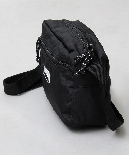THRASHER（スラッシャー）の「撥水 ロゴ刺繍 横型 ナイロン ミニショルダーバッグ（ショルダーバッグ・メンズ・ブラック・FREE）」の14枚目の写真