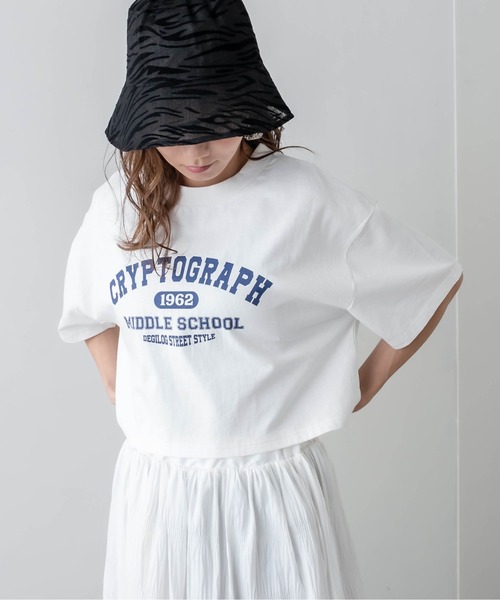 RASVOA（ラスボア）の「カレッジロゴクロップドＴシャツ（Tシャツ/カットソー・レディース・チャコールグレー/ブラック/オフホワイト/ブルー・FREE）」の17枚目の写真