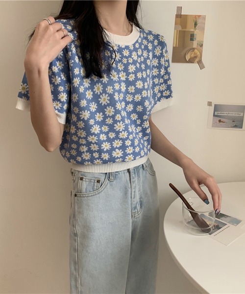 Jewelobe(ジュエローブ)の「スモールデイジーニットプルオーバー(ニット/セーター・レディース・ブルー/ブラック/オレンジ/パープル・FREE)」の5枚目の写真