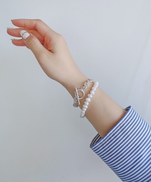 Editors Draw（エディターズドロー）の「パール×チェーン 2連 ブレスレット【 Ria. Jaysmee/リアジェイズミー 】（ブレスレット・レディース・シルバー/ゴールド・ONE SIZE）」の5枚目の写真