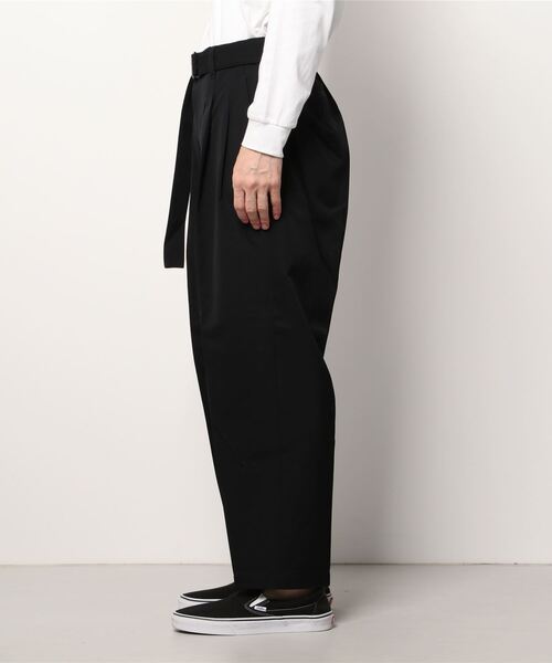 ATTACHMENT（アタッチメント）の「WOOL GABARDINE TWO PLEATS TAPERED FIT TROUSERS（スラックス・メンズ・ブラック/グレー系その他・1/2/3）」の10枚目の写真