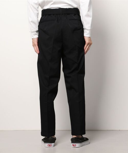 ATTACHMENT（アタッチメント）の「WOOL GABARDINE TWO PLEATS TAPERED FIT TROUSERS（スラックス・メンズ・ブラック/グレー系その他・1/2/3）」の11枚目の写真