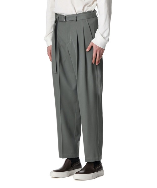 ATTACHMENT（アタッチメント）の「WOOL GABARDINE TWO PLEATS TAPERED FIT TROUSERS（スラックス・メンズ・ブラック/グレー系その他・1/2/3）」の4枚目の写真