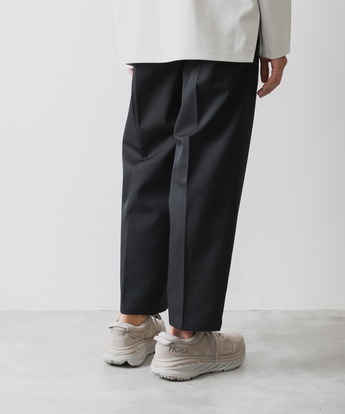 ATTACHMENT（アタッチメント）の「WOOL GABARDINE TWO PLEATS TAPERED FIT TROUSERS（スラックス・メンズ・ブラック/グレー系その他・1/2/3）」の16枚目の写真