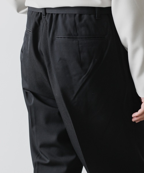 ATTACHMENT（アタッチメント）の「WOOL GABARDINE TWO PLEATS TAPERED FIT TROUSERS（スラックス・メンズ・ブラック/グレー系その他・1/2/3）」の19枚目の写真