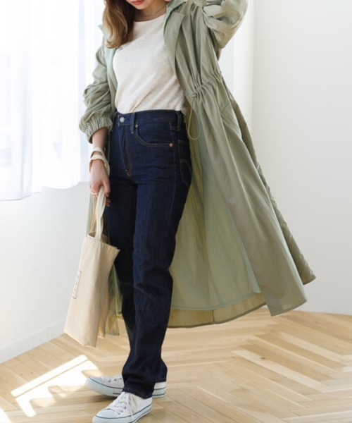 SLURR（スラ―）の「【再入荷・新色追加】シアーロング丈フードレイヤードアウター（ノーカラーコート・レディース・ベージュ/アイボリー/ライトカーキ・FREE）」の3枚目の写真