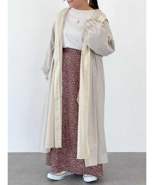 SLURR（スラ―）の「【再入荷・新色追加】シアーロング丈フードレイヤードアウター（ノーカラーコート・レディース・ベージュ/アイボリー/ライトカーキ・FREE）」の10枚目の写真