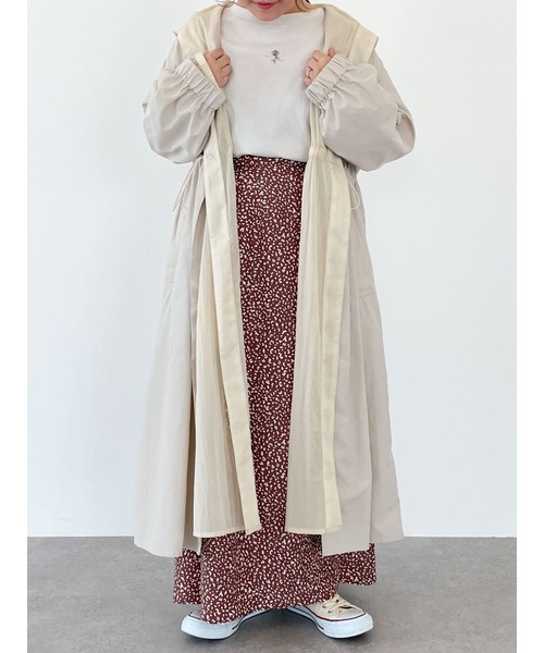 SLURR（スラ―）の「【再入荷・新色追加】シアーロング丈フードレイヤードアウター（ノーカラーコート・レディース・ベージュ/アイボリー/ライトカーキ・FREE）」の9枚目の写真