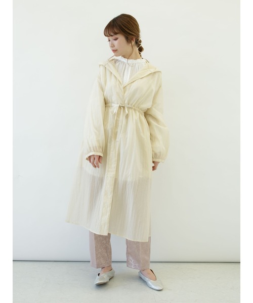 SLURR（スラ―）の「【再入荷・新色追加】シアーロング丈フードレイヤードアウター（ノーカラーコート・レディース・ベージュ/アイボリー/ライトカーキ・FREE）」の12枚目の写真