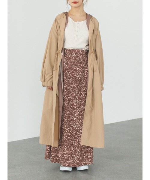 SLURR（スラ―）の「【再入荷・新色追加】シアーロング丈フードレイヤードアウター（ノーカラーコート・レディース・ベージュ/アイボリー/ライトカーキ・FREE）」の17枚目の写真