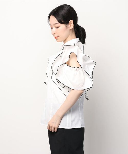 WEGO(ウィゴー)の「WEGO/ラッフルオープンショルダーブラウス(シャツ/ブラウス・レディース・ホワイト・FREE)」の13枚目の写真