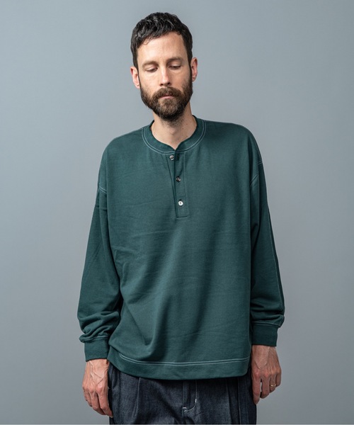 MR.OLIVE(ミスターオリーブ)の「ファインコットン スウェット / スプリットラグランスリーブ ヘンリーネック ロンT(Tシャツ/カットソー・メンズ・ブラック/アッシュグレー/ダークグリーン/オレンジ・SMALL/MEDIUM/LARGE)」の3枚目の写真