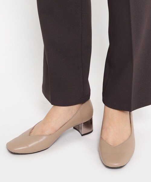 grove（グローブ）の「やわここちコンビヒールパンプス40（パンプス・レディース・ブラック/ベージュ/ダークグレー/アイボリー/イエロー系その他5/グレー系3/ベビーピンク・50/40/35/45/30/25/20/55/10/15 ）」の14枚目の写真