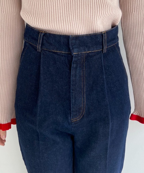 EPIMI E'PIMMY（エピミエピミー）の「ハイウエストテーパードデニム（デニムパンツ・レディース・ブラック/ネイビー/オフホワイト・SMALL/MEDIUM）」の5枚目の写真