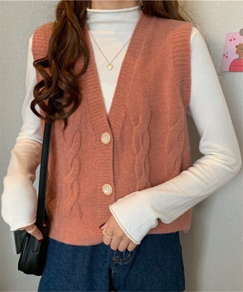 MAISON DE THERESE（メゾン ド テレーズ）の「Vネックニットベスト（ベスト・レディース・ホワイト/ブラック/ベージュ/ブルー/モカ/ライトイエロー/レンガ・FREE）」の7枚目の写真