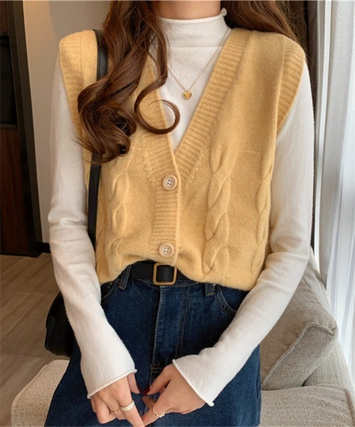 MAISON DE THERESE（メゾン ド テレーズ）の「Vネックニットベスト（ベスト・レディース・ホワイト/ブラック/ベージュ/ブルー/モカ/ライトイエロー/レンガ・FREE）」の8枚目の写真