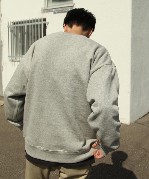 ZIP FIVE(ジップファイブ)の「【ZIP FIVE】【肉厚】【12oz】ビッグシルエットカラースウェット/ヘビーウェイト 無地 クルースウェット/トレーナー(スウェット・メンズ・ホワイト/グレイッシュベージュ/カーキ/オートミール/杢グレー/チャコール/ブラック/キャメル/ネイビー/ブルーグレー・LARGE/MEDIUM/X-LARGE)」の22枚目の写真