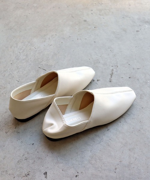 LibertyDoll（リバティードール）の「LIBERTYDOLL / スクエアトゥストレッチバブーシュ(3035)（スリッポン・レディース・ブラック/アイボリー/ダークブラウン/シルバー・L/M/LL/S/SS/3L）」の9枚目の写真