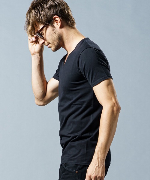 wjk(ダヴルジェイケイ)の「mt7496- V-neck C-S S-S カットソー(Tシャツ/カットソー・メンズ・ホワイト/ブラック・M/S/XL/L)」の11枚目の写真