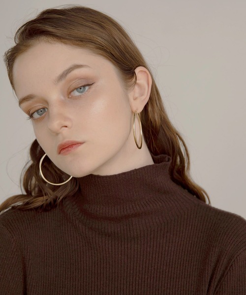 MIELI INVARIANT（ミエリインヴァリアント）の「Circle Hoop Pierce（ピアス（両耳用）・レディース・シルバー/ゴールド・FREE）」の5枚目の写真