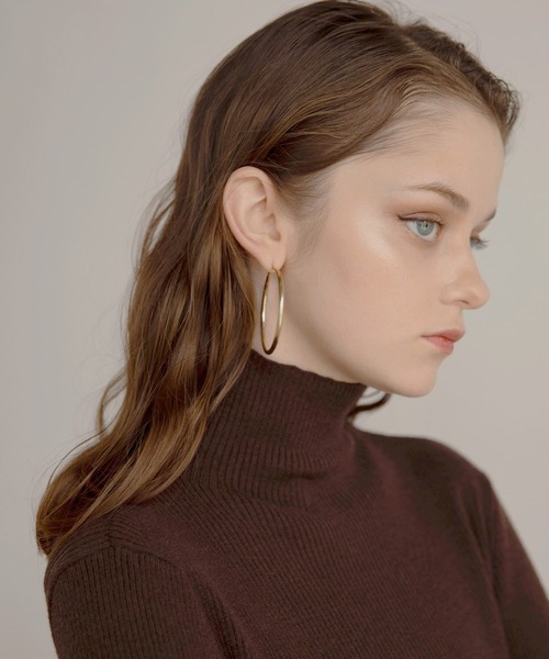 MIELI INVARIANT（ミエリインヴァリアント）の「Circle Hoop Pierce（ピアス（両耳用）・レディース・シルバー/ゴールド・FREE）」の6枚目の写真