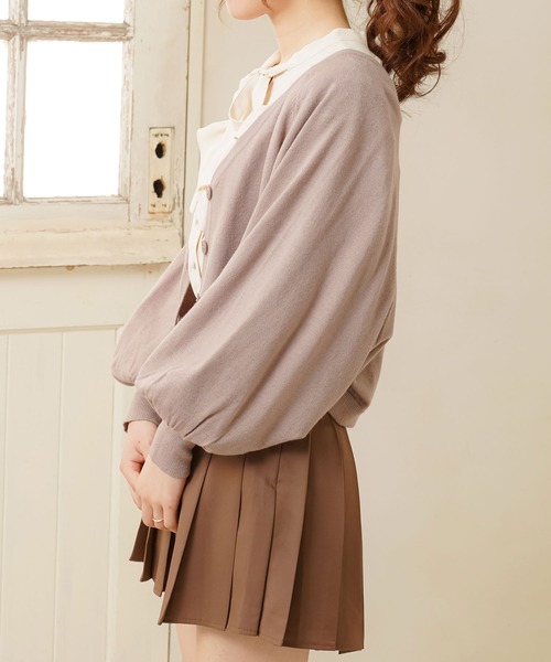 Newlyme(ニューリーミー)の「ボリュームスリーブショートカーディガン(カーディガン/ボレロ・レディース・ホワイト/ブラック/パープル/ブラウン/ブルーグレー/ピンクベージュ/グレイッシュベージュ・MEDIUM/LARGE/X-LARGE)」の18枚目の写真