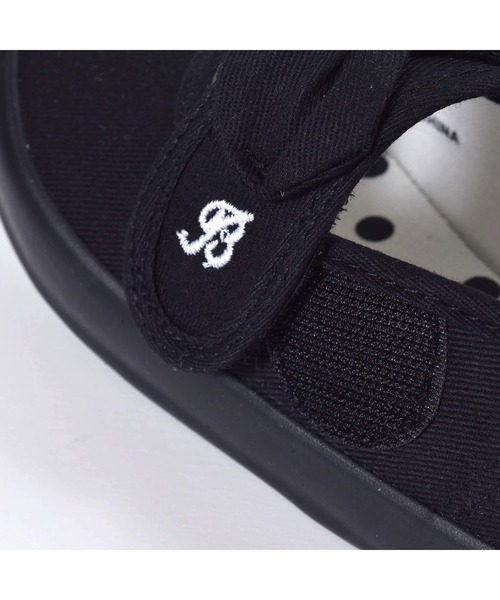 BeBe（ベベ）の「BeBe/リボン付きマジックテープストラップシューズ(14~19cm)（スニーカー・キッズ・ネイビー/ブラック・14/16/15 /18/17/19）」の6枚目の写真