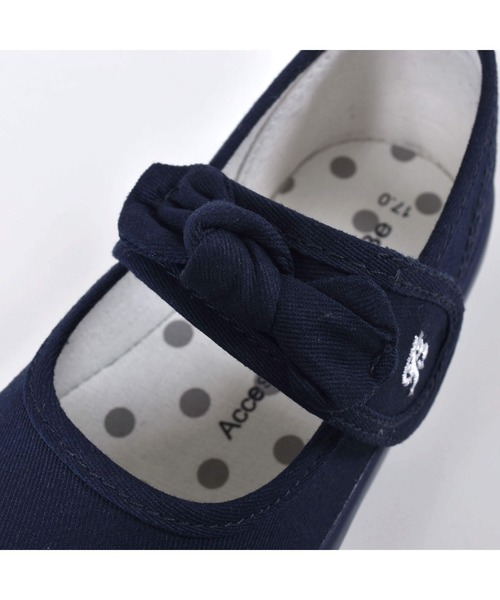 BeBe（ベベ）の「BeBe/リボン付きマジックテープストラップシューズ(14~19cm)（スニーカー・キッズ・ネイビー/ブラック・14/16/15 /18/17/19）」の10枚目の写真