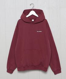 <Sporty&Rich>SERIF LOGO HOODIE/フーディ.