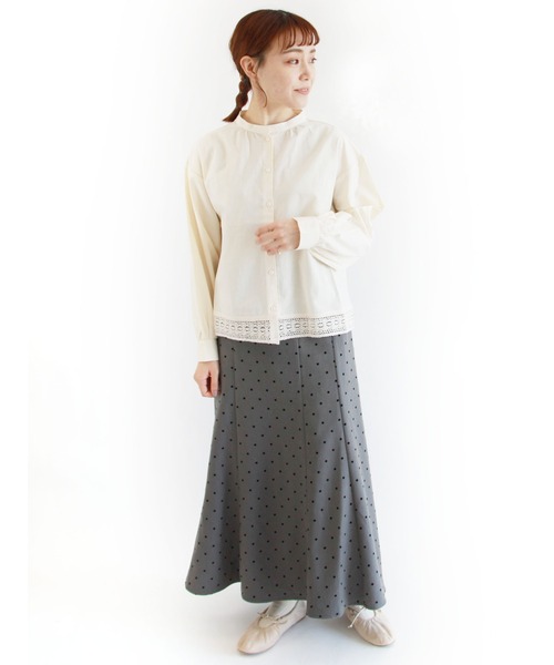 ehka sopo（エヘカソポ）の「裾レースブラウス（シャツ/ブラウス・レディース・オフホワイト/チャコール/キナリ/グレー・ﾌﾘ-）」の9枚目の写真