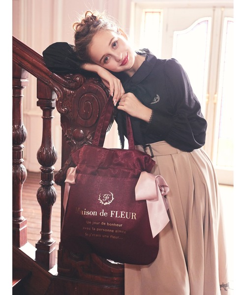 Maison de FLEUR（メゾンドフルール）の「シャイニーダブルリボン