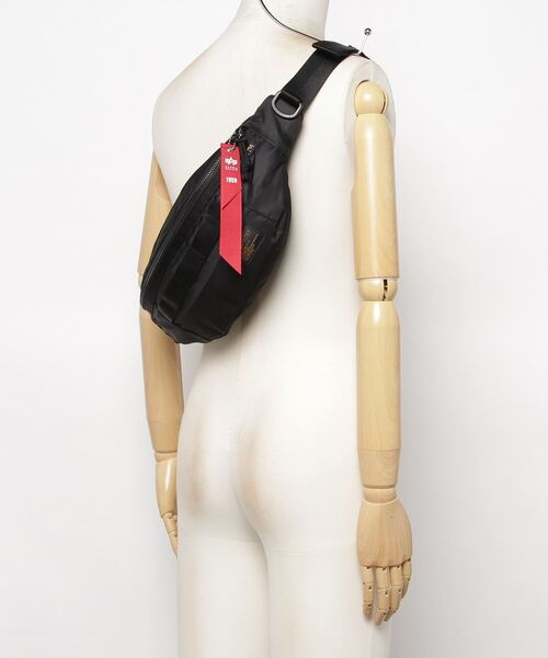 Alpha Industries（アルファインダストリーズ）の「ナイロンコーデュラツイル ウエストバッグ（ボディバッグ/ウエストポーチ・メンズ・ブラック/グレー系その他/グリーン/ネイビー・FREE）」の5枚目の写真