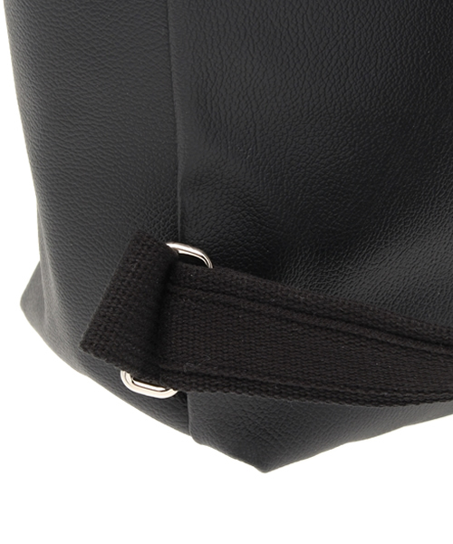 WHO'S WHO gallery(フーズフーギャラリー)の「【BELY】Odigi Sack2(バックパック/リュック・メンズ・ブラック/ホワイト・FREE)」の9枚目の写真